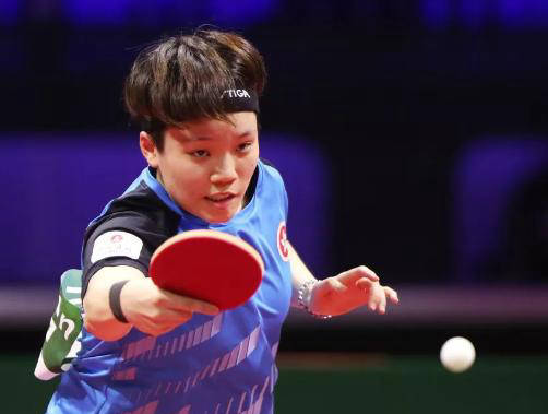 晚间蜡板服 晚间蜡板服